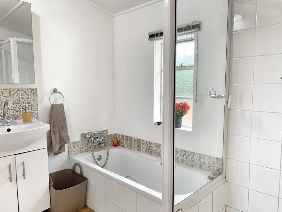 The Town House - Lower Knysna Central מראה חיצוני תמונה