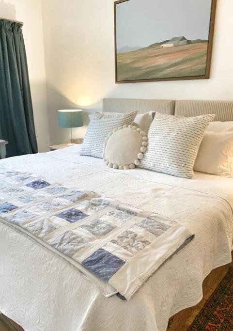 The Town House - Lower Knysna Central מראה חיצוני תמונה